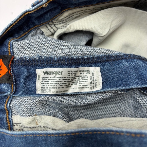 Classic Blue Wrangler fire resistant Jeans - Picture 7 of 8
